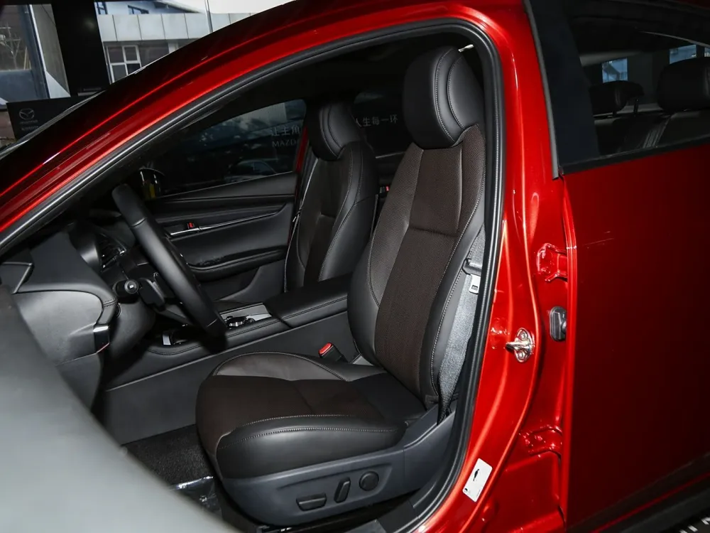 Mazda 3 Angkesaila