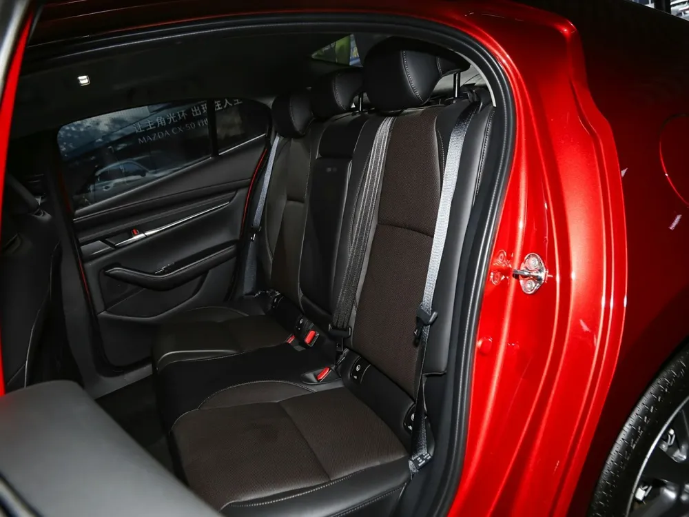 Mazda 3 Angkesaila