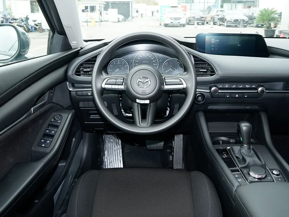 Mazda 3 Angkesaila