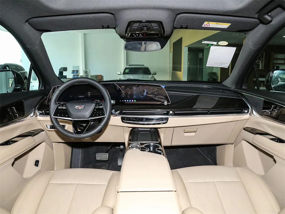 2025 SAIC-GM Cadilac XT5 2.0T