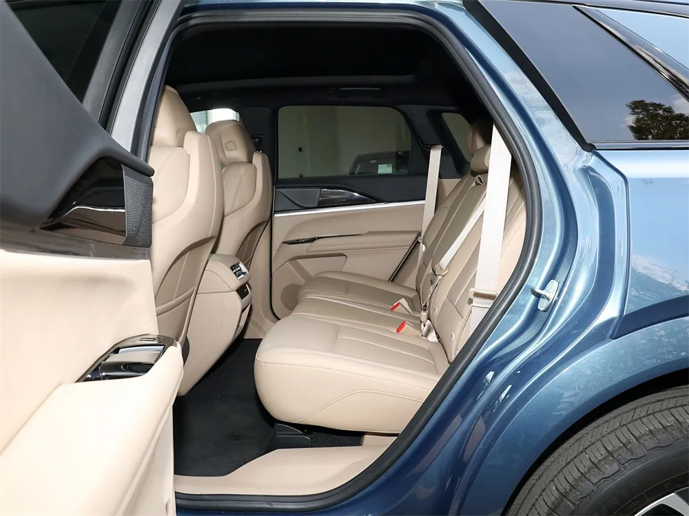 2025 SAIC-GM Cadilac XT5 2.0T